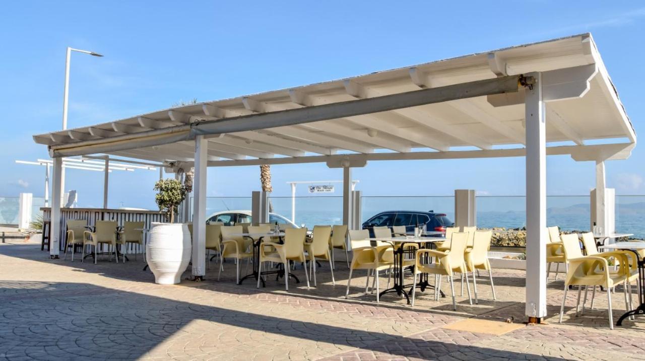Yria Beach Hotel Kokkini Hani Exterior foto